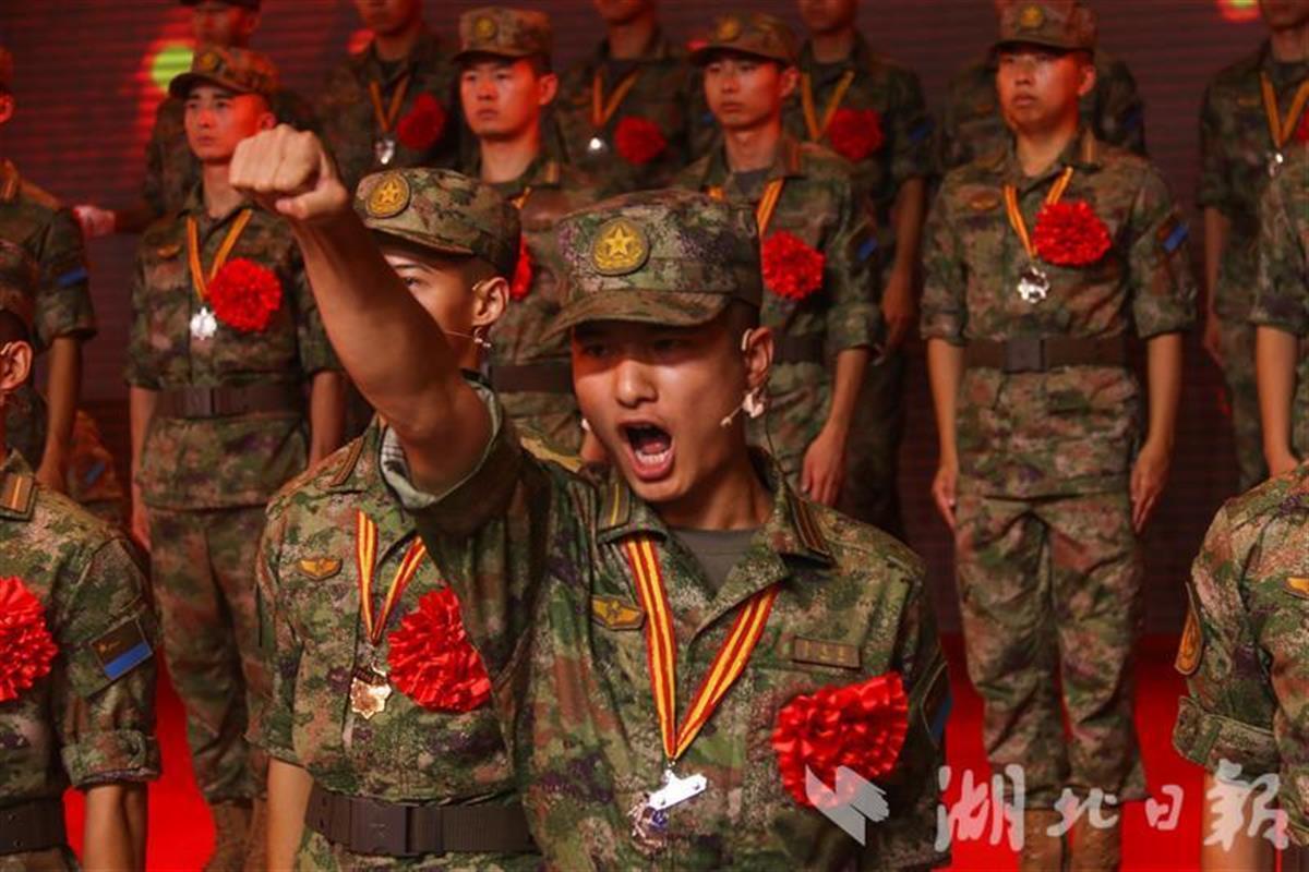 空軍預警學院最新動態與小巷深處的獨特風景揭秘