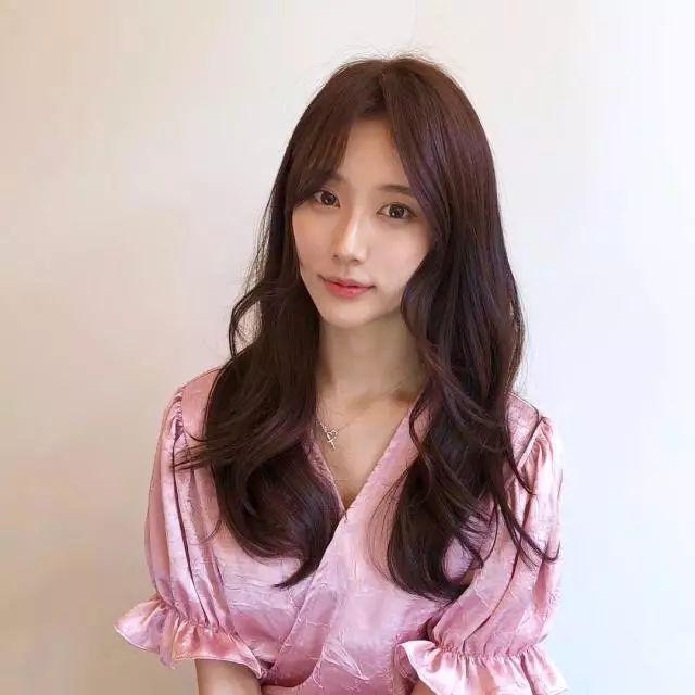 2024中長發最新發型女,指南與步驟詳解,打造時尚發型!