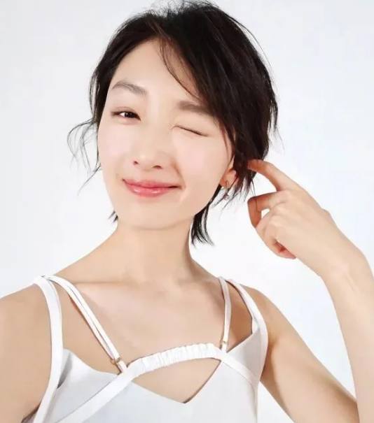 多元審美時代下的獨特魅力,小眼睛明星的魅力風采