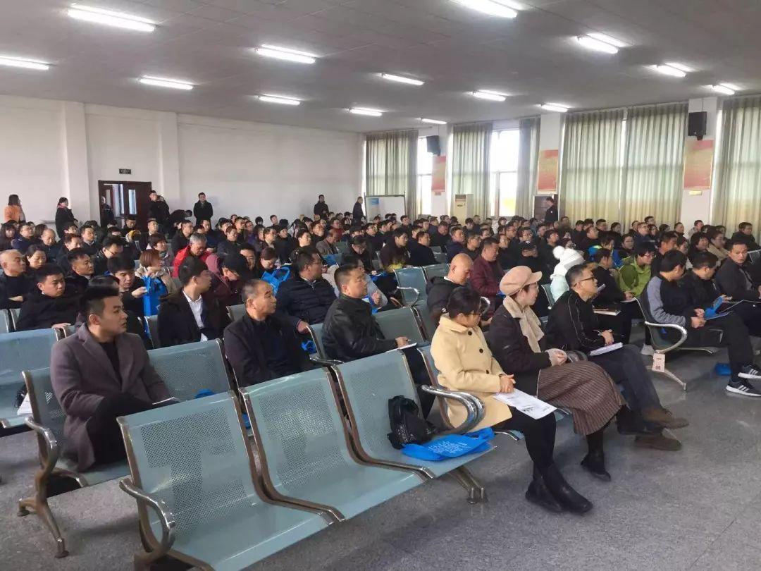 最新職業資訊,洞悉行業趨勢與人才需求洞察