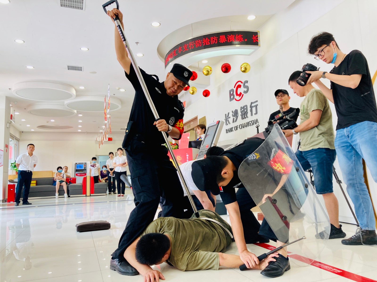 銀行情景演練案例深度解析與觀點闡述精選集