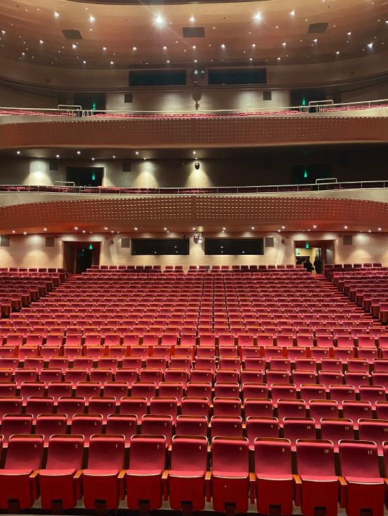 11月21日出生明星的寧靜之旅，與大自然美景的邂逅和內(nèi)心的尋找