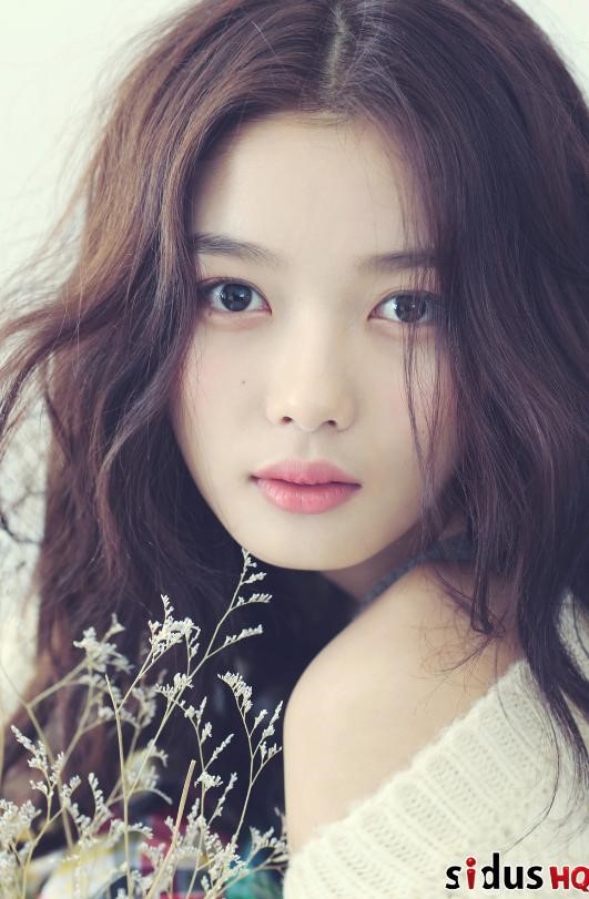 90后韓國女明星,小巷中的隱藏瑰寶與閃耀之星