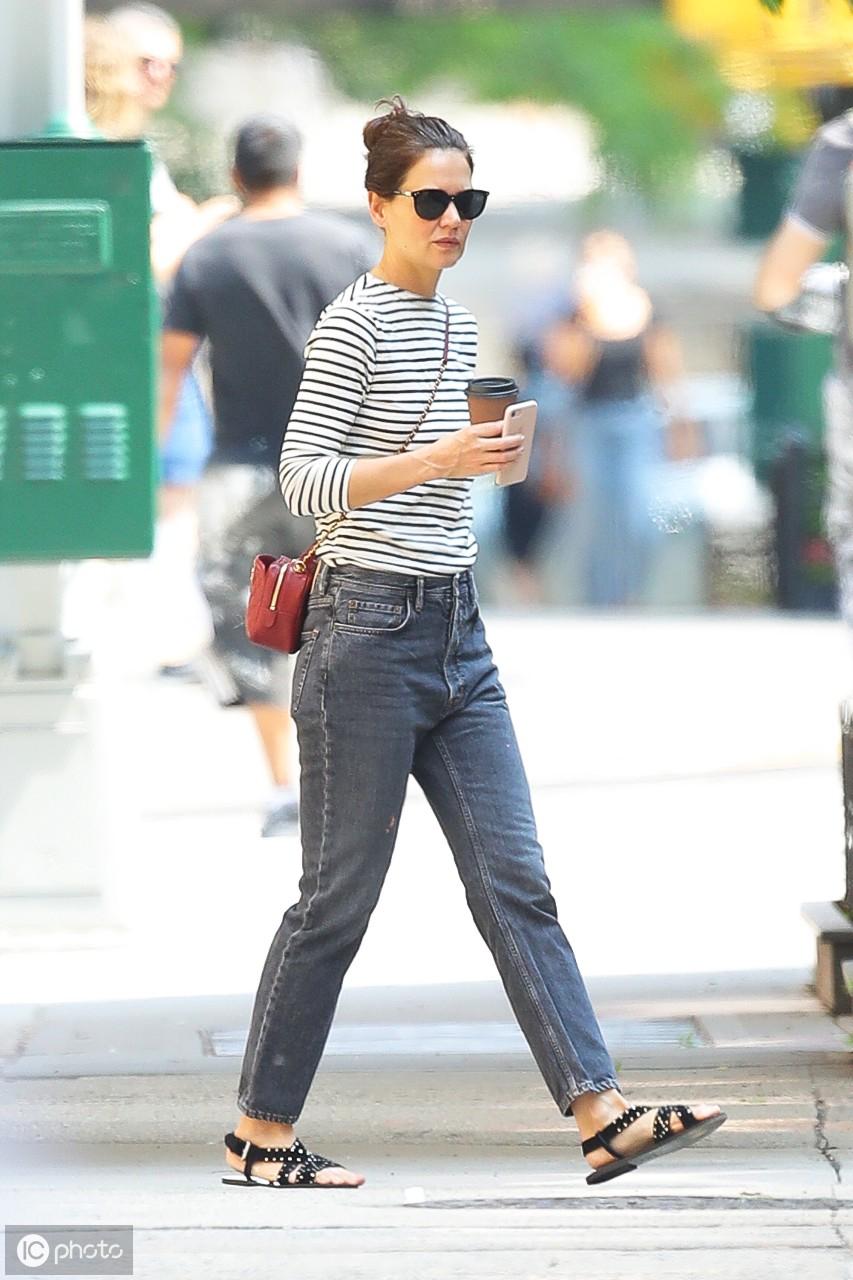 老演員舒適,演藝界的璀璨明珠,傳奇人生閃耀舞臺?