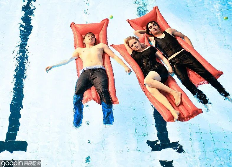 櫻桃炸彈電影,視覺盛宴的炸裂震撼