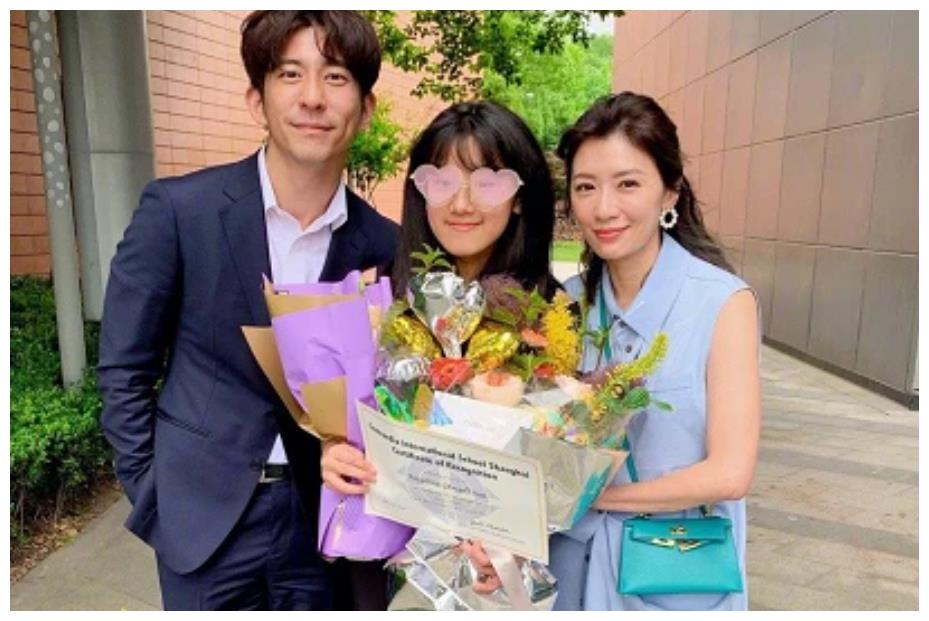 風水大師揭秘,墳地選址奧秘與大自然美景的邂逅之旅