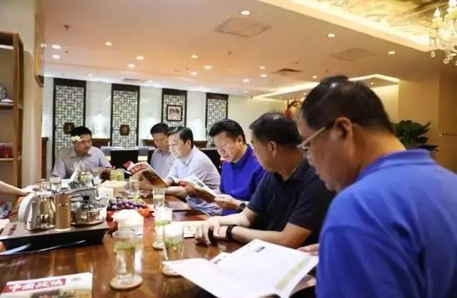 和田地委領(lǐng)導(dǎo)團隊最新調(diào)整,觀點論述與領(lǐng)導(dǎo)團隊概覽