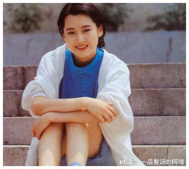 重磅推出，演員楊青科技新品，引領未來生活新潮流！