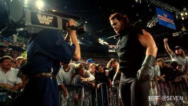 WWE送葬者賽場(chǎng)傳奇再現(xiàn)，最新比賽精彩紛呈