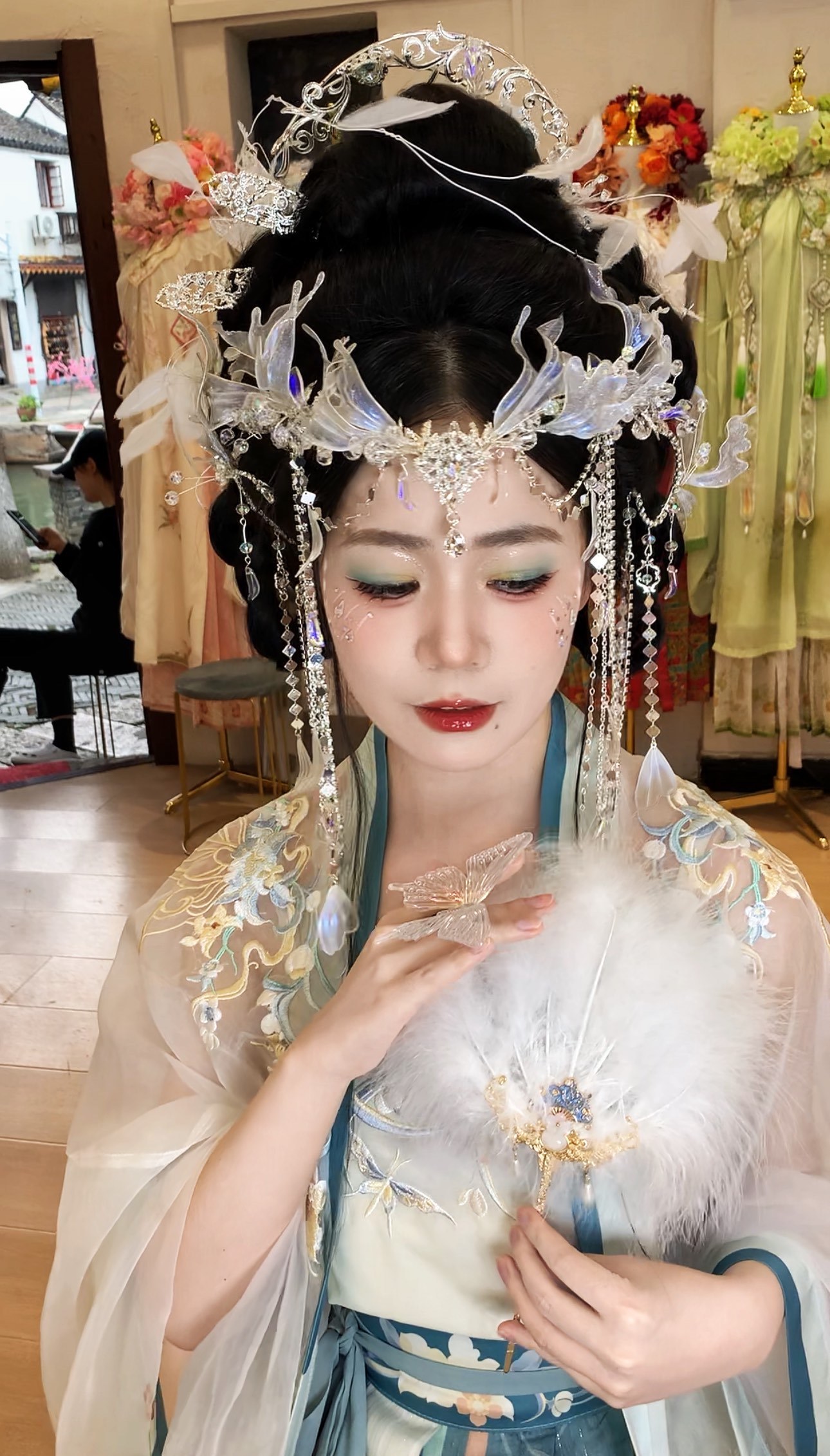 最新古裝造型，回溯背景、影響與地位，引領時尚風潮