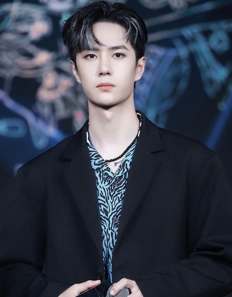 最新挑染發色觀點論述,時尚潮流的發色新選擇