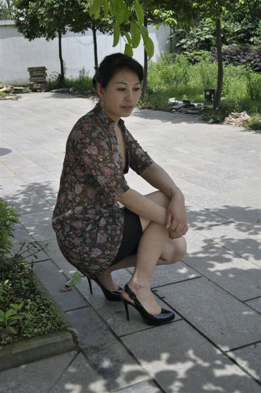 最新熟女論壇免費,自信與成就感的蛻變,熟女們的勵志前行之路!