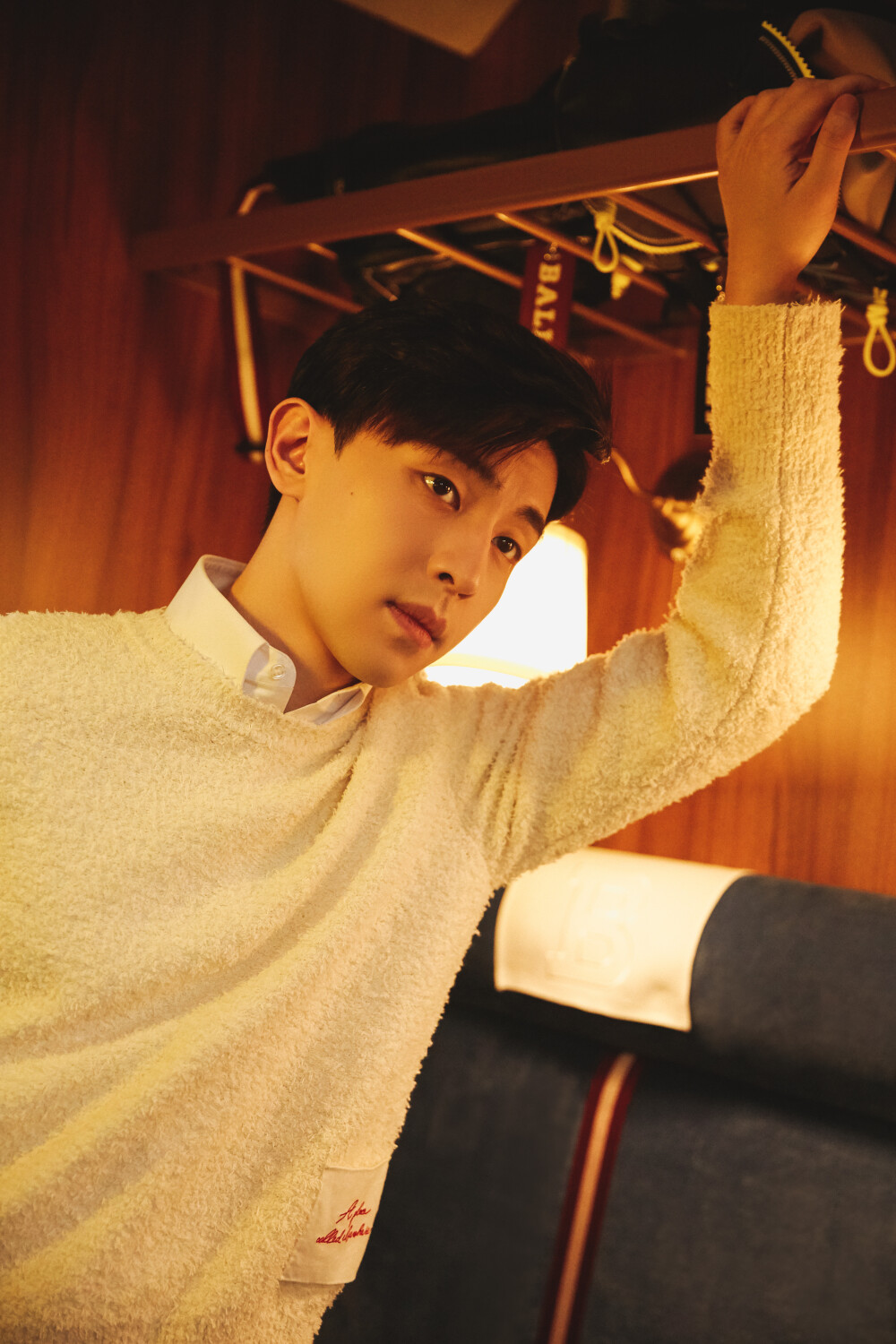 鄧倫最新桌面，自然美景之旅，探索內心平和與寧靜的旅程