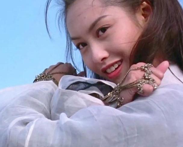 朱茵2025最新照片，公眾視角下的觀點碰撞與個人立場展現