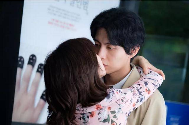 最新韓劇親吻,勵志之力與自信蛻變的情感之旅