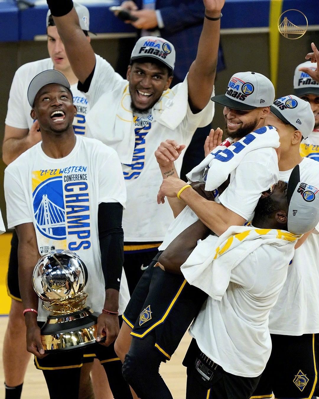 時代之光下的榮耀軍團,勇士最新照片曝光