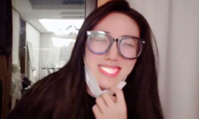 小董最新潮流風(fēng)采揭秘,引領(lǐng)潮流魅力無(wú)限!