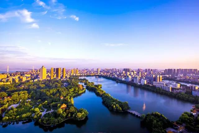 湖北荊州發展的雙刃劍效應觀點分析