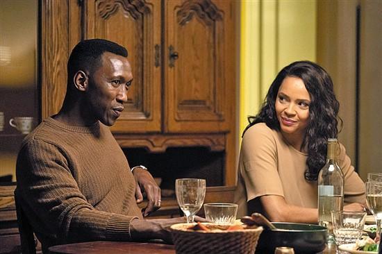 真探最新懸疑風(fēng)暴席卷全網(wǎng)!