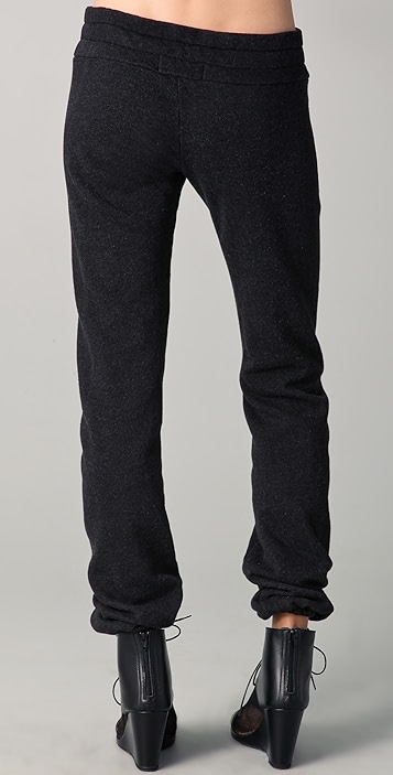 十字褲最新潮流，時尚潮流還是爭議話題？