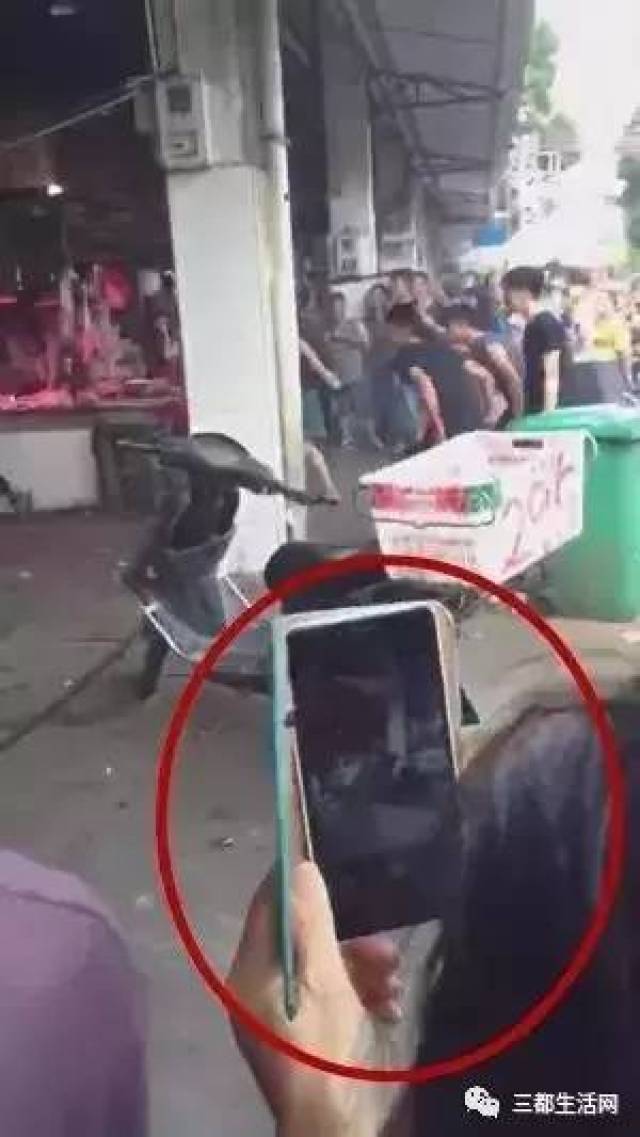 朋友圈最新砍人事件深度剖析,社會問題與個體立場的交織