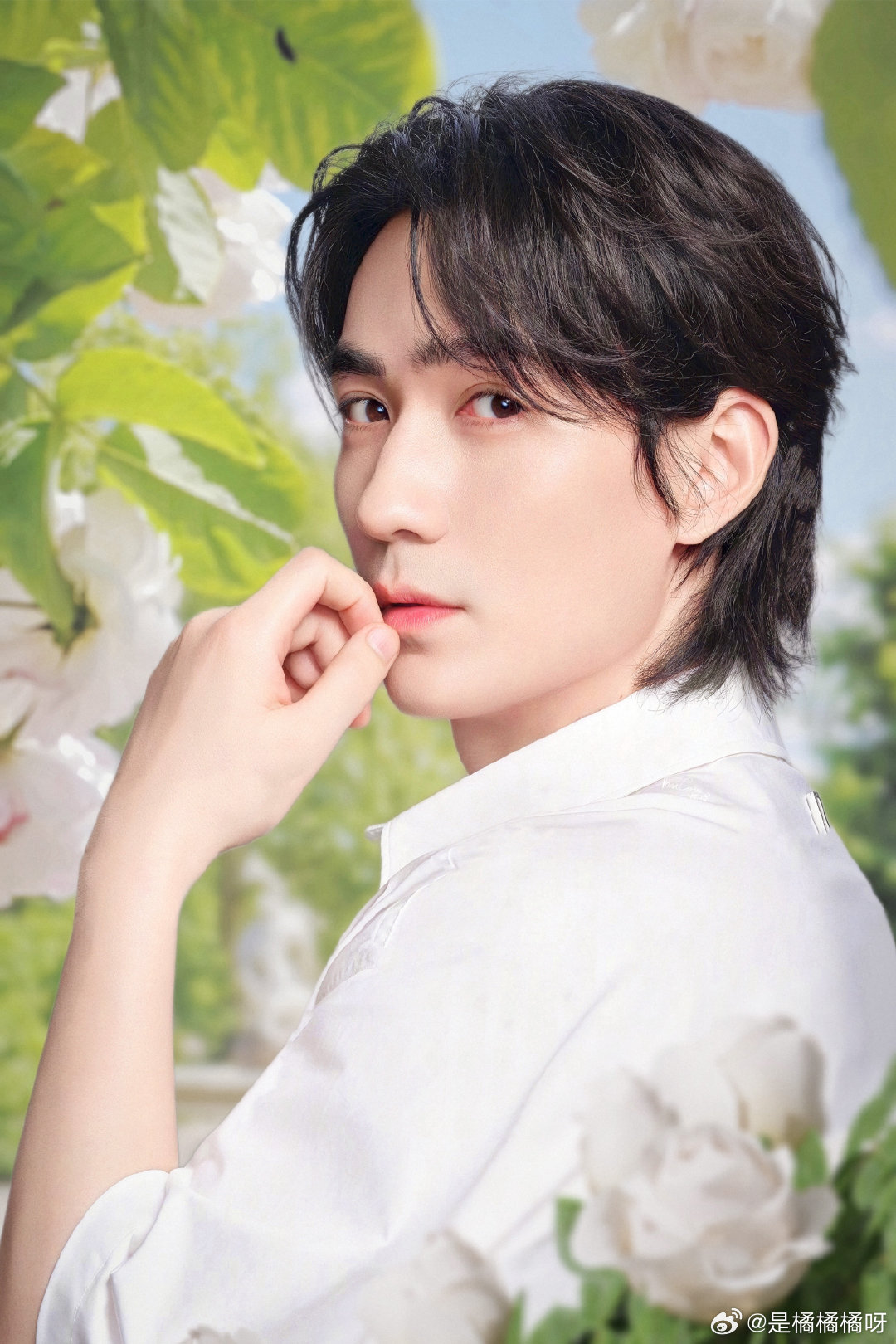 朱一龍最新圖片聚焦時尚潮流與影視魅力