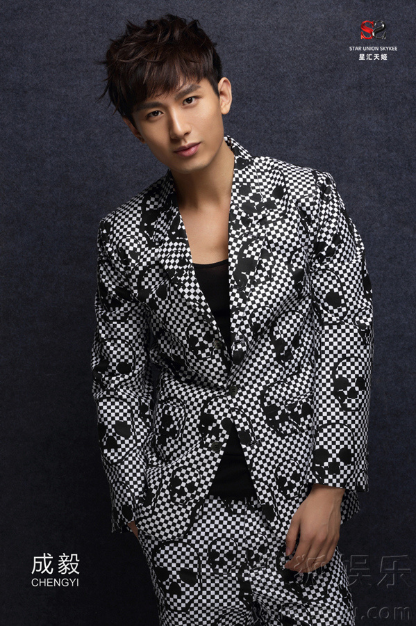 成毅最新劇透揭秘,小巷深處的獨特風情