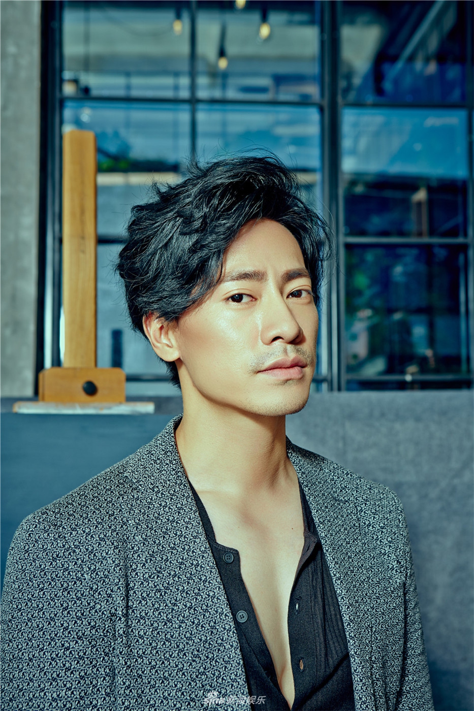 麥秀彩兒引領最新時尚潮流,成為新領軍者