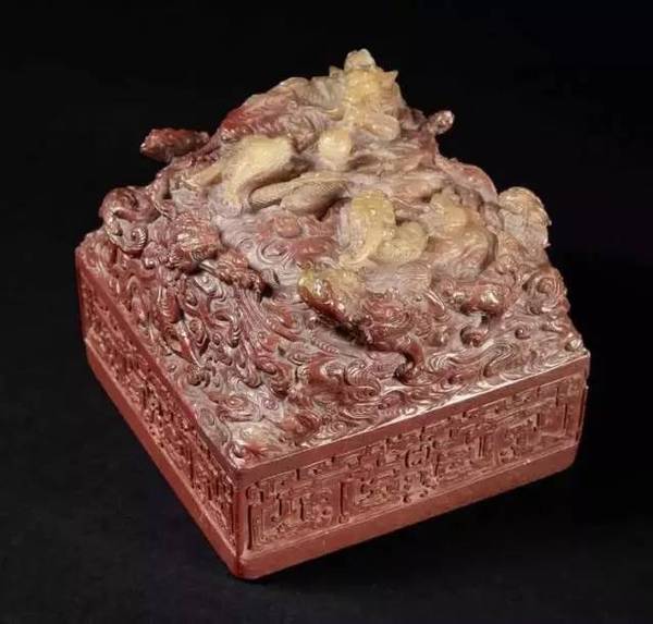 時(shí)代之光下的璀璨明珠，最新款寶雕亮相！